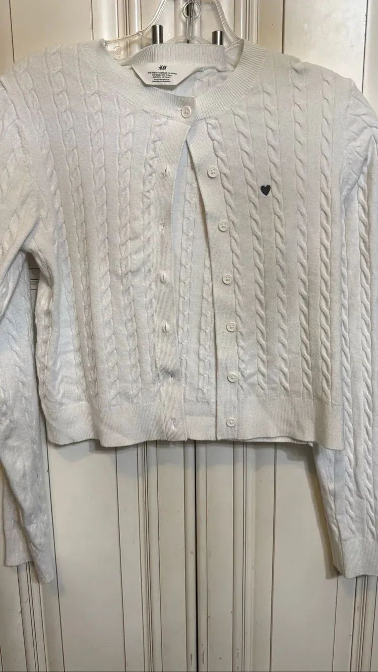 H&M Girls Cable Knit Button Front Embroidered Heart Cardigan White Size 16-18